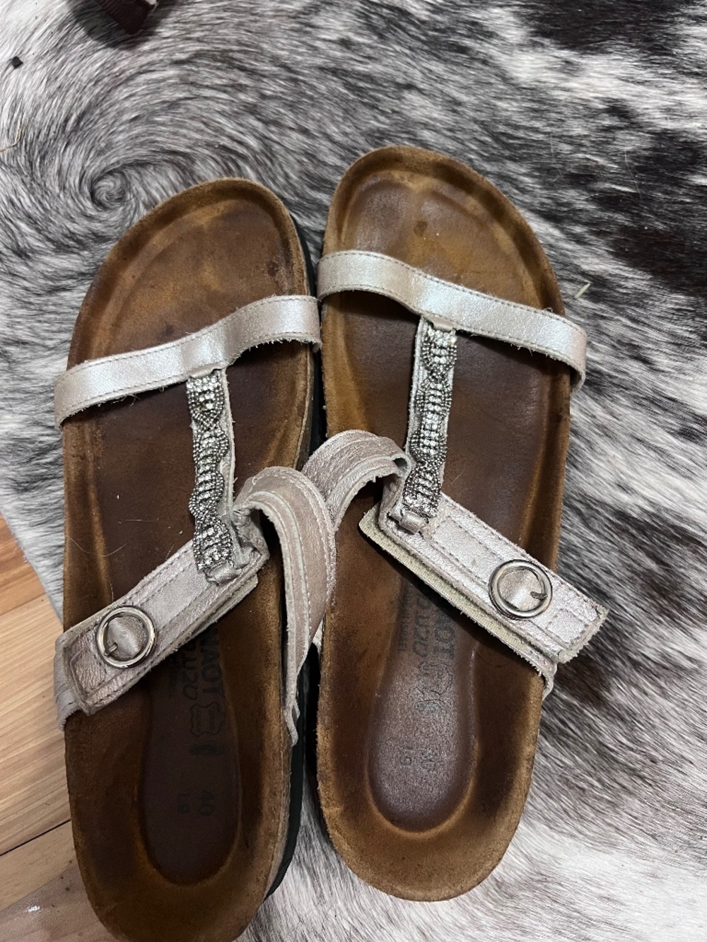 Naot Malibu Women's Leather Embellished T-Strap Slide Sandals gray Size 40 US 9